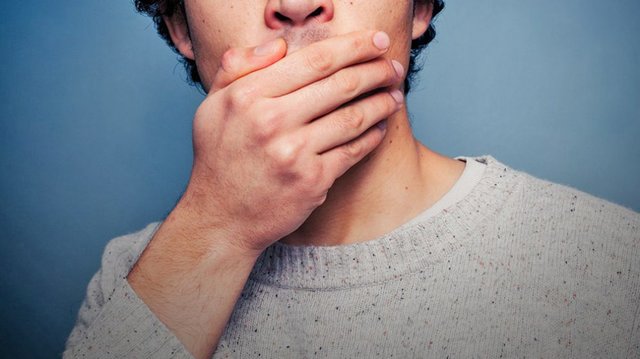 درمان بوی بد دهان با طب سنتی